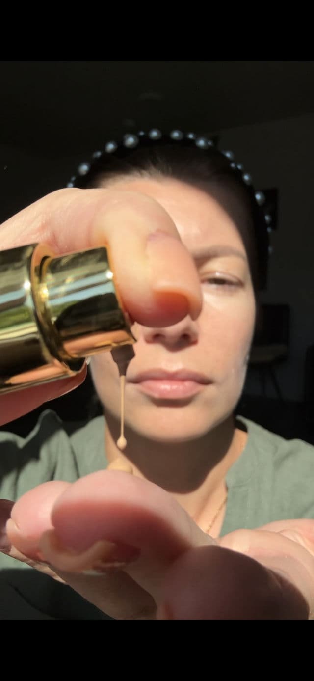 Estee Lauder Futurist Hydra Rescue SPF 45 review photo by Tetiana23