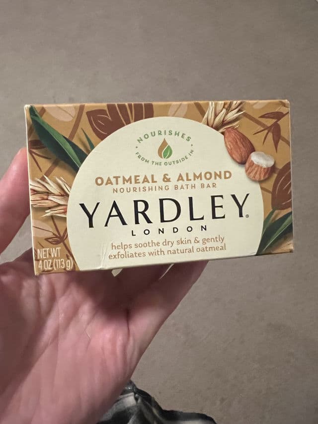Yardley Oatmeal & Almond Naturally Moisturizing Bath Bar review photo by blueiz35