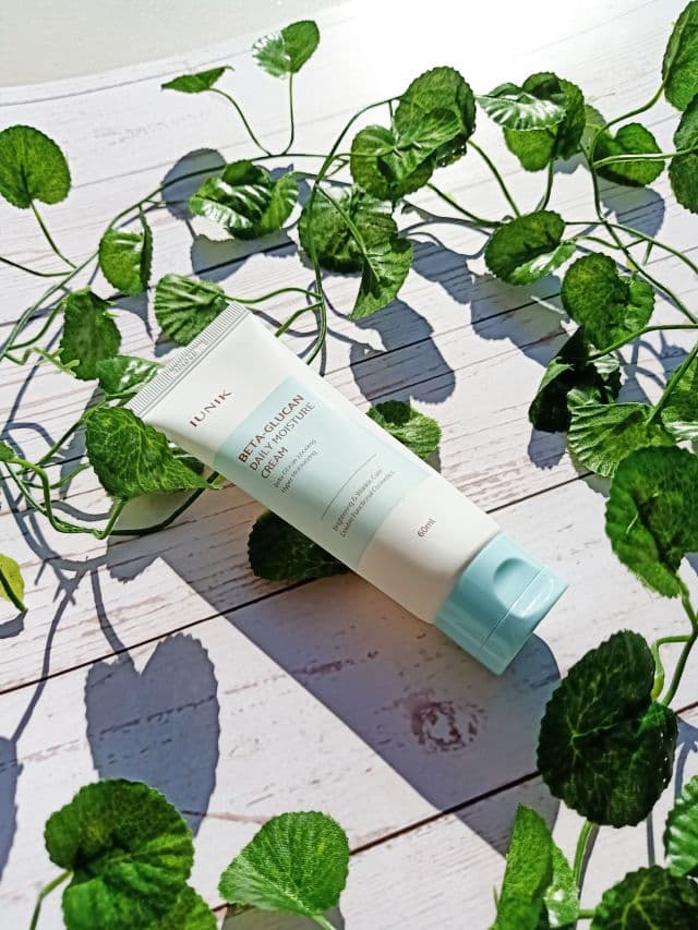Iunik Beta Glucan Daily Moisture Cream review photo by kimmyassalone