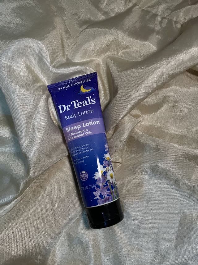 Dr Teal's Melatonin Sleep Body Lotion review photo by lisbethlis