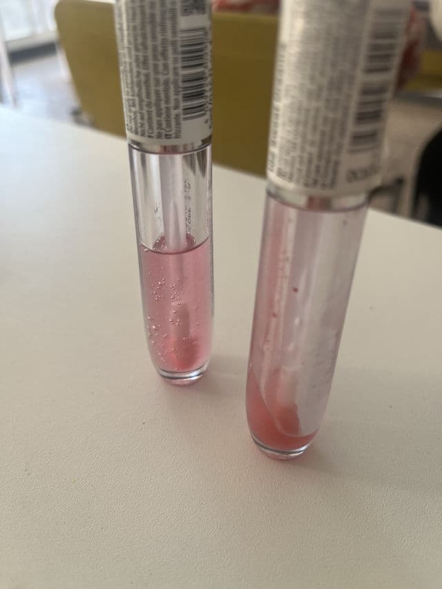 Essence Extreme Shine Volume Lipgloss 102 Sweet Dreams review photo by Emicalle