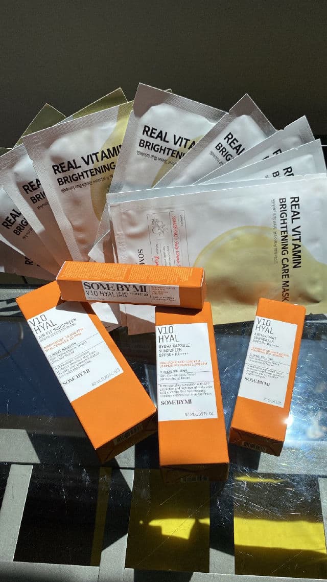 Some By Mi V10 Hyal Air Fit Sunscreen SPF50 review photo by NosCuidamosMas