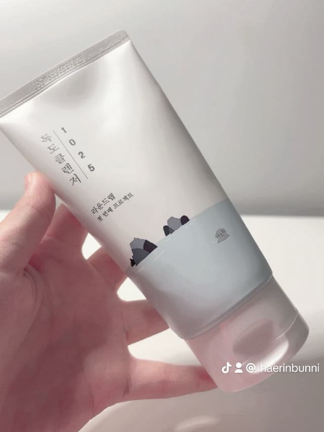 Round Lab 1025 Dokdo Cleanser review photo by haerin