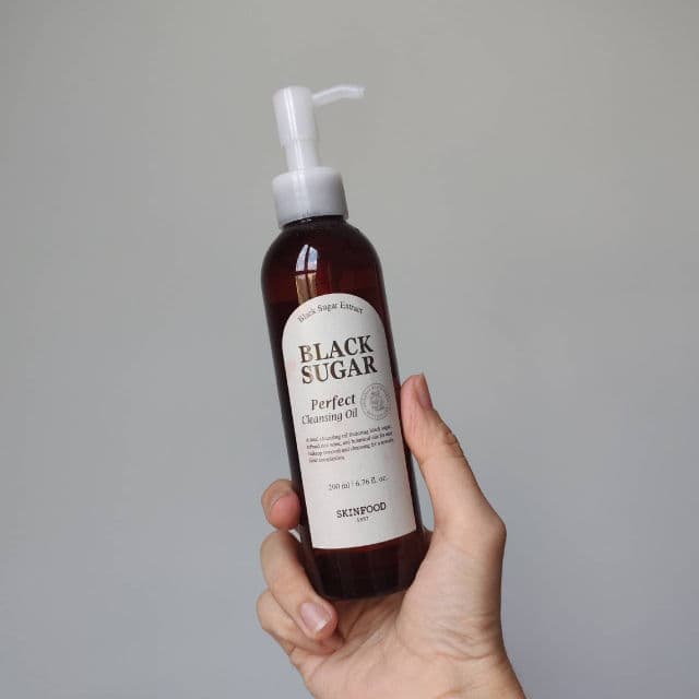SKINFOOD Black Sugar Perfect Cleansing Oil review photo by kaoriskincarejournal