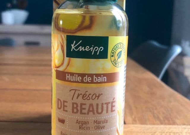 Kneipp Beauty Secret Argan & Marula Bath Oil review photo by estelle