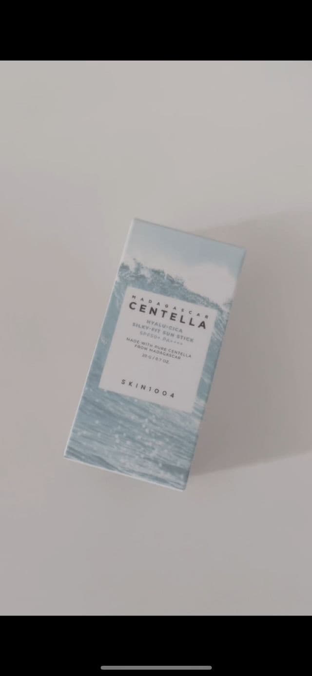 SKIN1004 Madagascar Centella Hyalu-Cica Silky-fit Sun Stick SPF50+ PA++++ review photo by Sukie