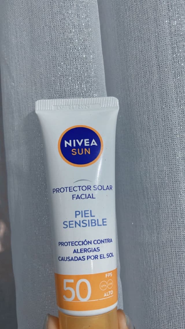 Nivea Sensitive Protect SPF50 Sunscreen Lotion review photo by jehisajimenez