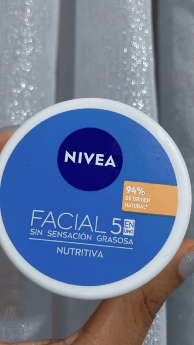 Nivea Creme Facial Nutritivo review photo by jehisajimenez