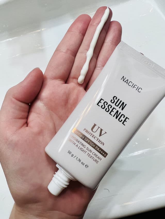 Nacific Fresh Herb Origin Sunblock Calendula SPF50+ PA++++  review photo by Jaxxy26