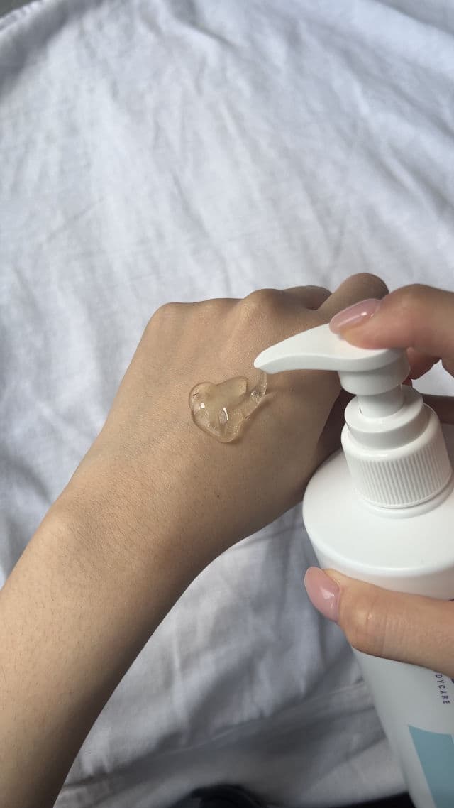 Baren SenCICAtive BHA Body Wash review photo by Lluneliss