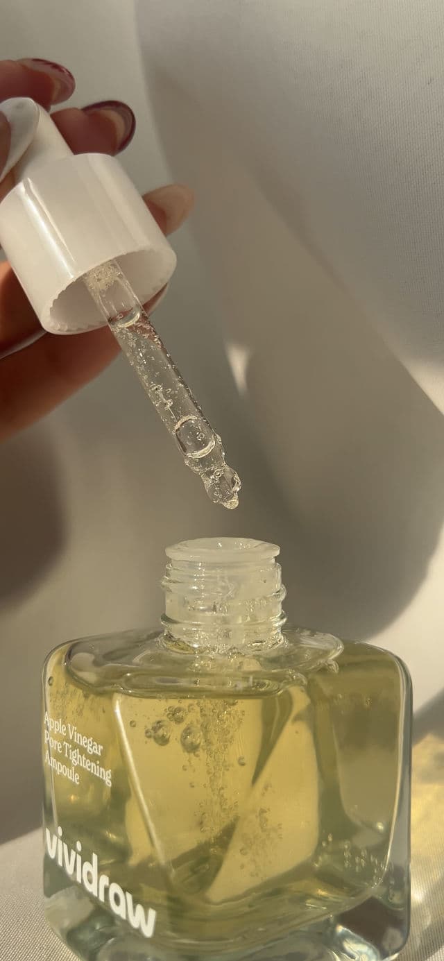 vividraw Apple Vinegar Pore Tightening Ampoule review photo by Lluneliss