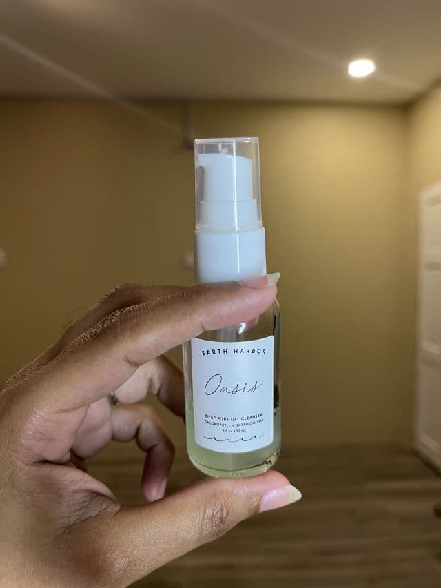 Earth Harbor Naturals Oasis Deep Pore Gel Cleanser review photo by OGMUM
