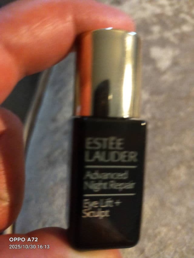 Estee Lauder Advanced Night Repair Rescue Solution review photo by hankisabelle1