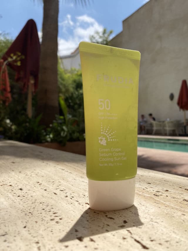 Frudia Avocado Greenery Relief Sun Cream SPF50+ PA++++ review photo by IzadoraPaula