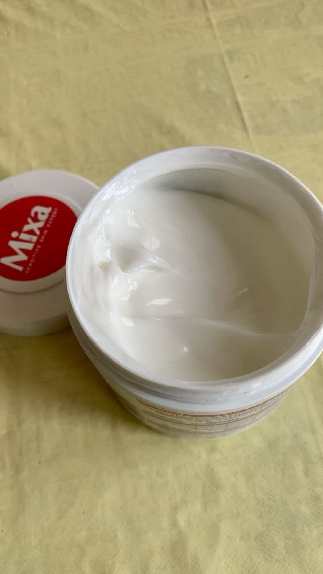 Mixa Urea Cica Repair Hauterneuernde Creme  review photo by Ape84