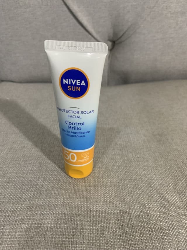 Nivea Sun UV Face Cream Mat Look SPF50 review photo by wonjins