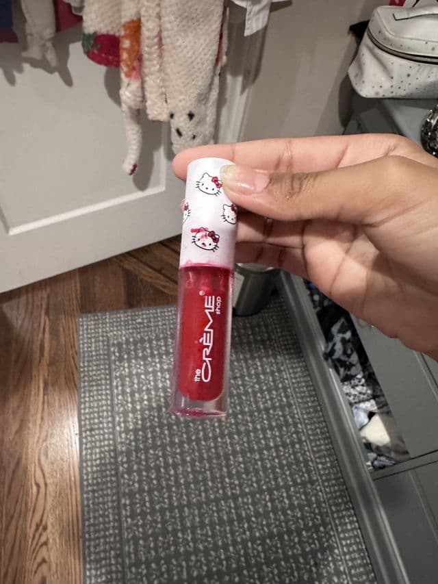 The Creme Shop Hello Kitty Kawaii Kiss Moisturizing Lip Oil - Apple Flavored review photo by ashaxoxo
