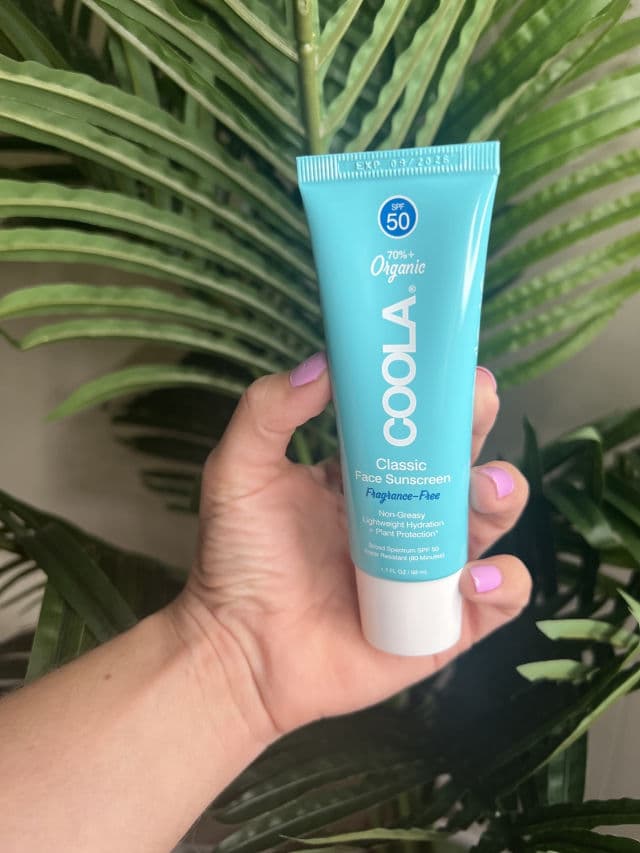 Coola Classic Face Organic Sunscreen Lotion SPF 50 review photo by daniiparedess
