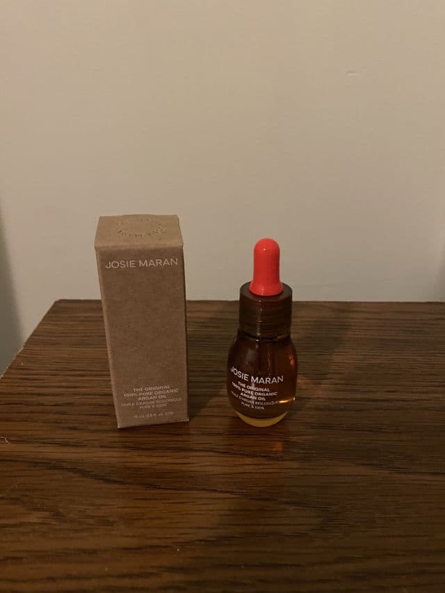 Josie Maran Cosmetics Pure Argan Oil review photo by lucytsai