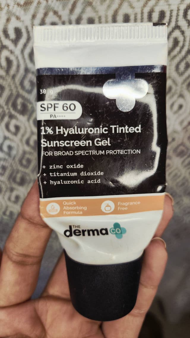 The Derma Co. 1% Hyaluronic Tinted Sunscreen Gel review photo by OLLY