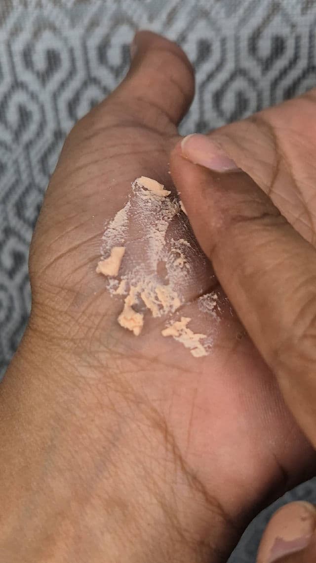 The Derma Co. 1% Hyaluronic Tinted Sunscreen Gel review photo by OLLY