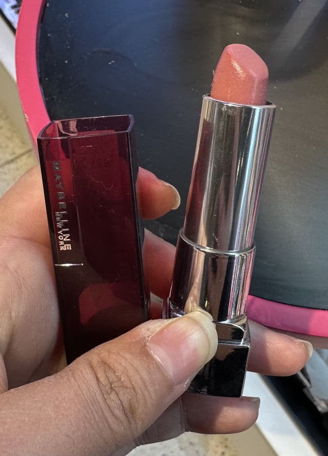 Maybelline Color Sensational The Creams Cream Finish Lipstick review photo by Ammara1