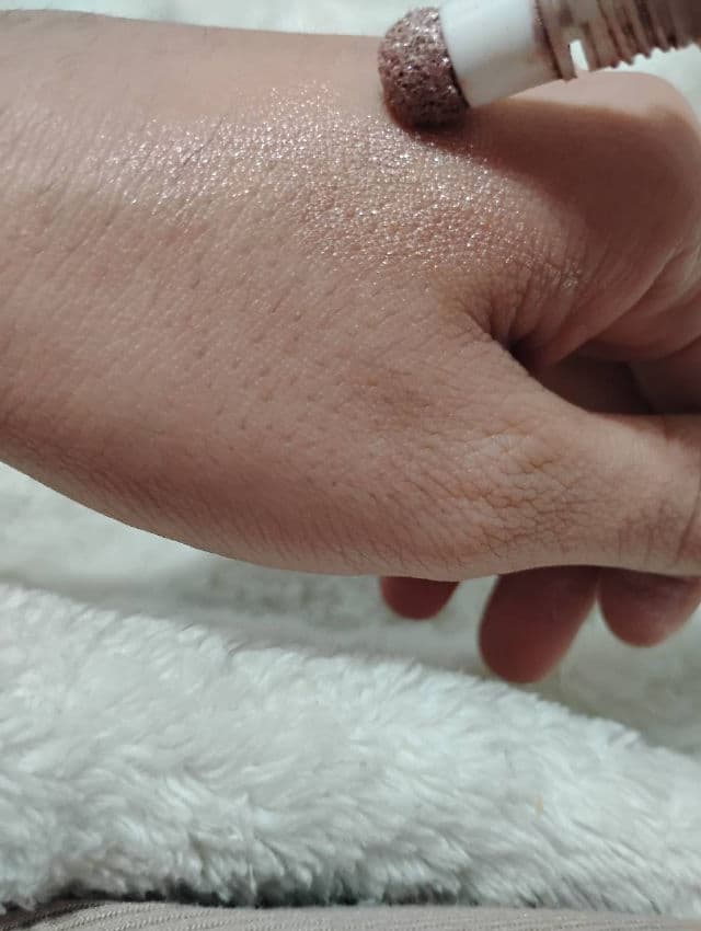 ELF Halo Glow Blush Beauty Wand - Rosé You Slay review photo by Jlo