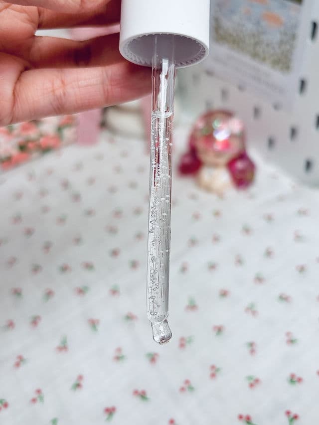 SKIN1004 Madagascar Centella Tone Brightening Capsule Ampoule review photo by aeripeach