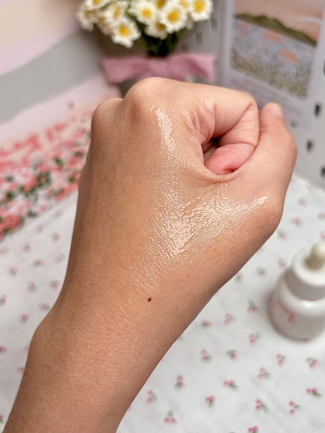 INNISFREE Green Tea Enzyme Vitamin C Brightening Serum review photo by aeripeach