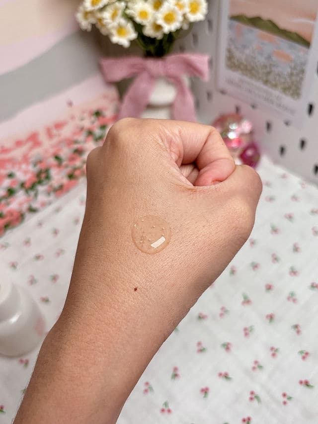 SKIN1004 Madagascar Centella Tone Brightening Capsule Ampoule review photo by aeripeach