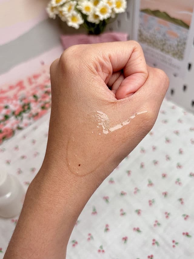 SKIN1004 Madagascar Centella Tone Brightening Capsule Ampoule review photo by aeripeach