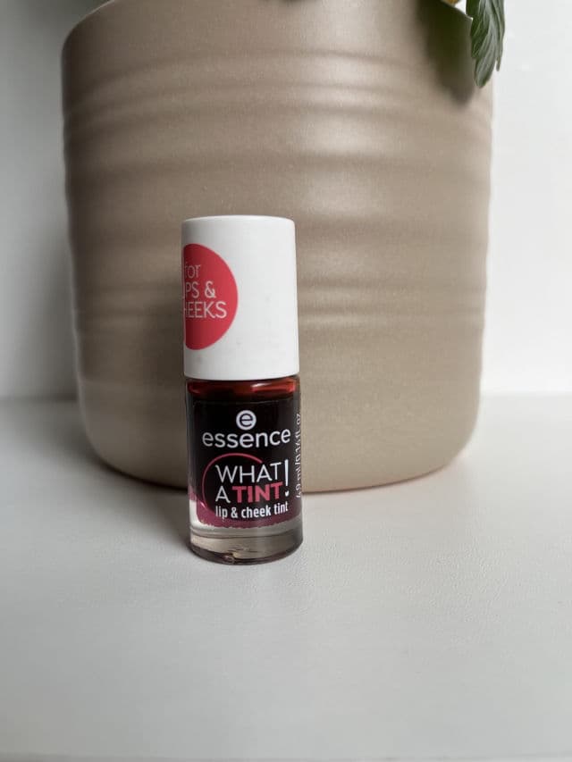 Essence What A Tint! Lip & Cheek Tint review photo by YooHaRin