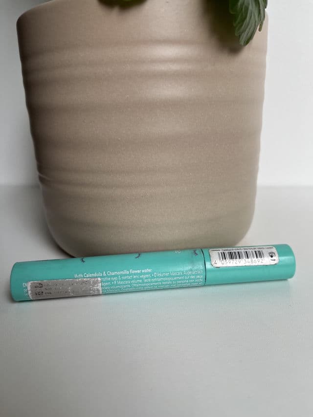 Essence Sensitive But Wow Volume Mascara review photo by YooHaRin