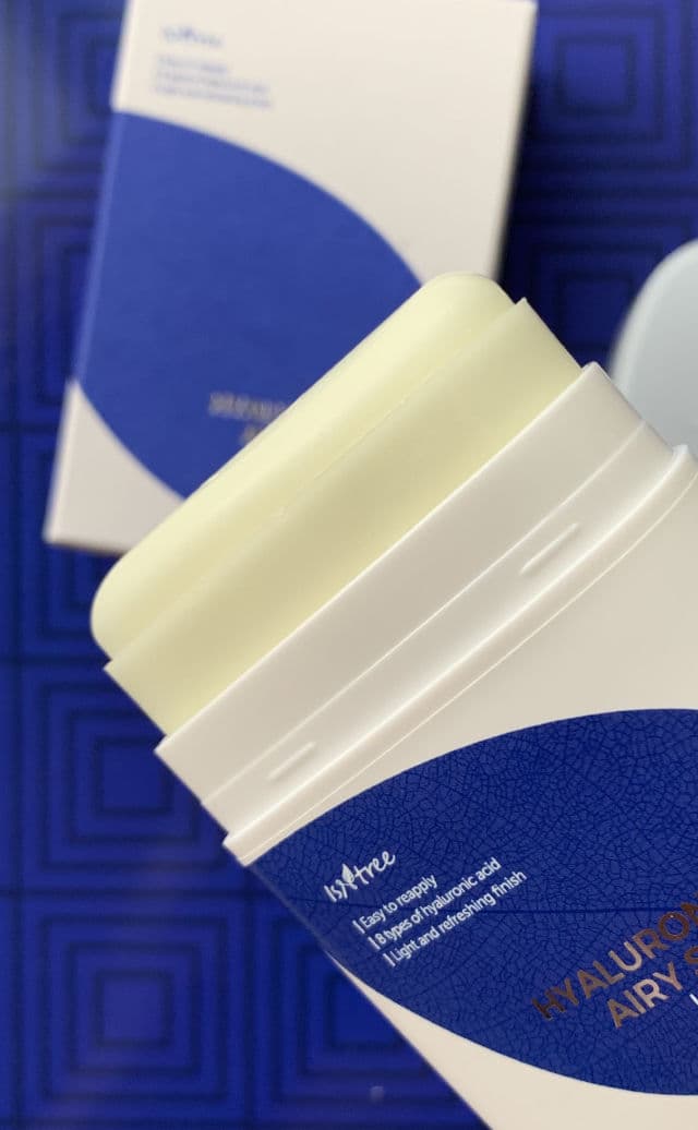ISNTREE Hyaluronic Acid Airy Sun Stick SPF 50 PA++++ review photo by thatasnd2k