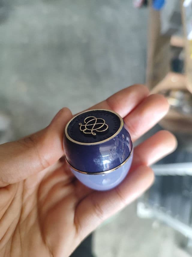 Oriflame Tender Care Blackcurrant Multi-purpose Balm review photo by Racelml