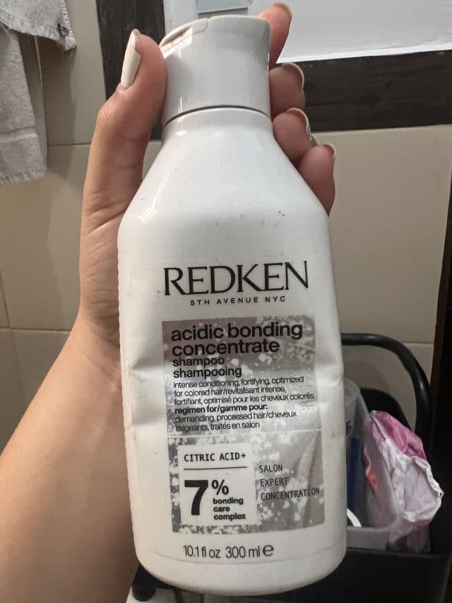 Redken Acidic Bonding Concentrate Shampoo review photo by jazminc