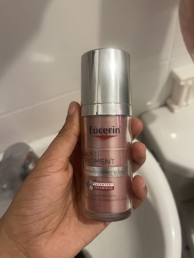 Eucerin Anti-Pigment Dual Serum review photo by soyscarlina