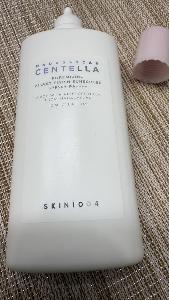 SKIN1004 Madagascar Centella Poremizing Velvet Finish Sunscreen SPF 50+ PA++++ review photo by medinalen