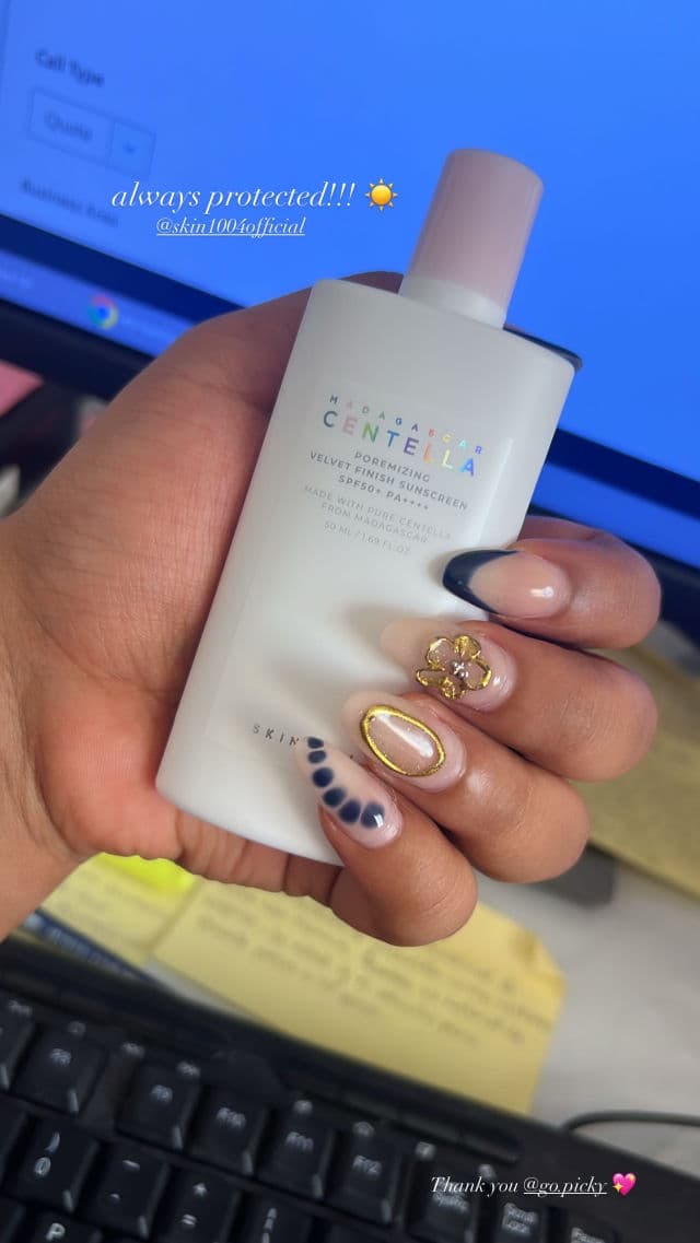 SKIN1004 Madagascar Centella Poremizing Velvet Finish Sunscreen SPF 50+ PA++++ review photo by Gleidydvr21