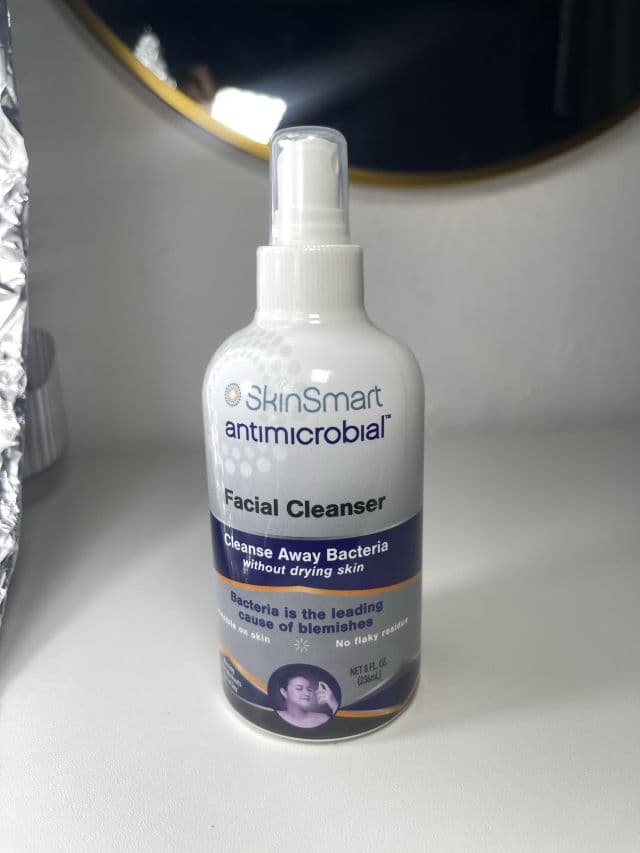 SkinSmart Antimicrobial Facial Cleanser review photo by Basili