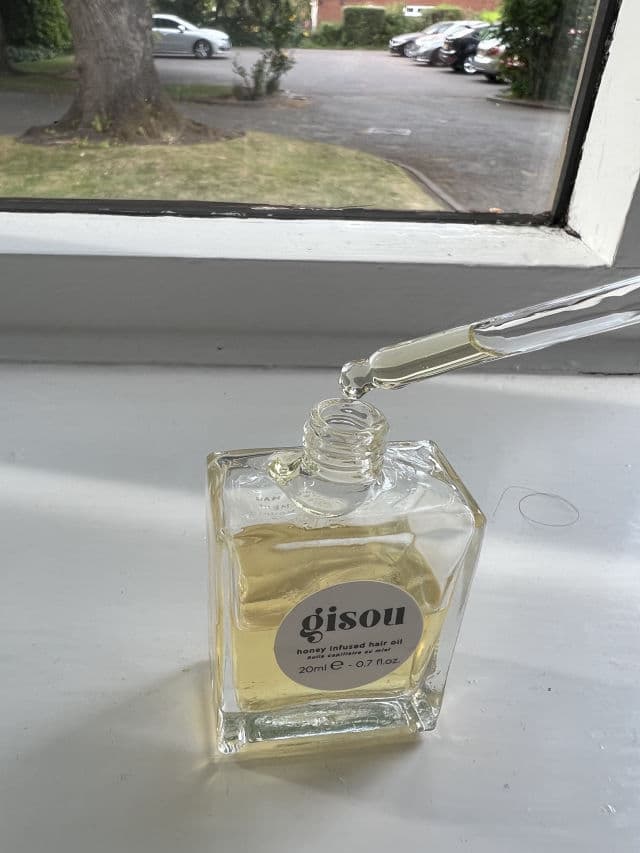 Gisou Honey Infused Hair Oil review photo by vikki