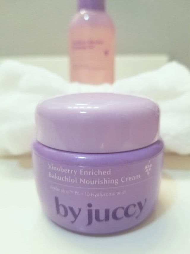 By Juccy Vinoberry Enriched Bakuchiol Nourishing Cream review photo by BellaB