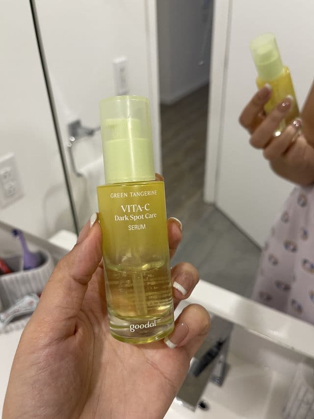 Green Tangerine Vita C Dark Spot Care Serum product review