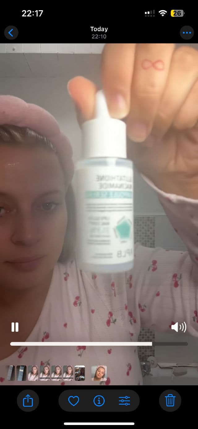 APLB AHA BHA PHA Glutathione Cica Ampoule Serum review photo by chelseamariefenton