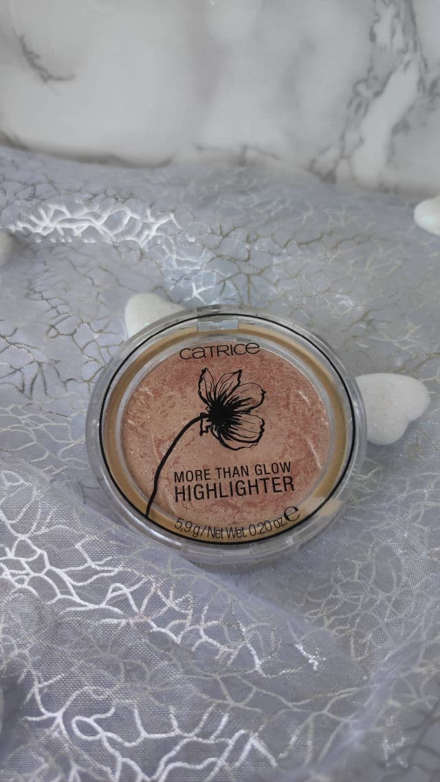 Catrice 020 Supreme Rose Beam review photo by beauty101finland