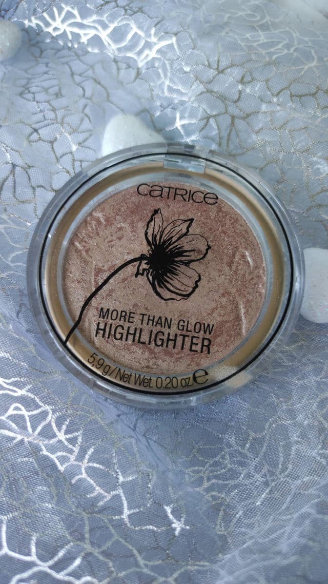 Catrice 020 Supreme Rose Beam review photo by beauty101finland