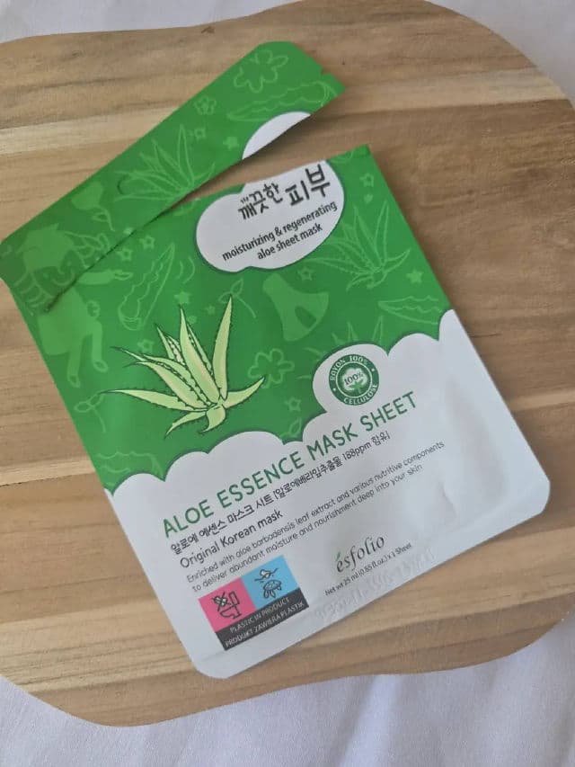 ESFOLIO Pure Skin Aloe Essence Mask Sheet review photo by vanillabloom