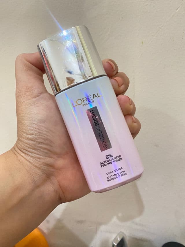 L'Oreal Paris Glycolic-Bright 5% Glycolic Acid Peeling Toner review photo by lismagiovani