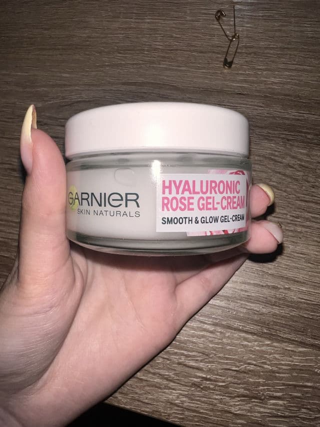 Garnier Skin Naturals Hyaluronic Rose Gel-Cream review photo by eisi