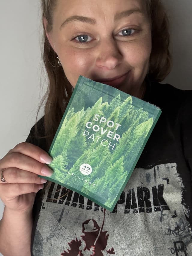 SKIN1004 Madagascar Centella Tea-Trica Spot Cover Patch review photo by AmyRuthy